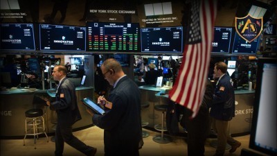 الأسهم الأمريكية تغلق مرتفعة وتحقق مكاسب أسبوعية