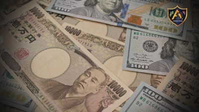 الدولار يرتفع مقابل عملات الملاذ الآمن..والين ينزلق لأدنى مستوياته في 5 أسابيع