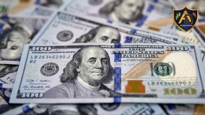 الدولار يرتد من أدنى مستوياته في 3 سنوات مدعوماً بالطلب على الملاذ الآمن
